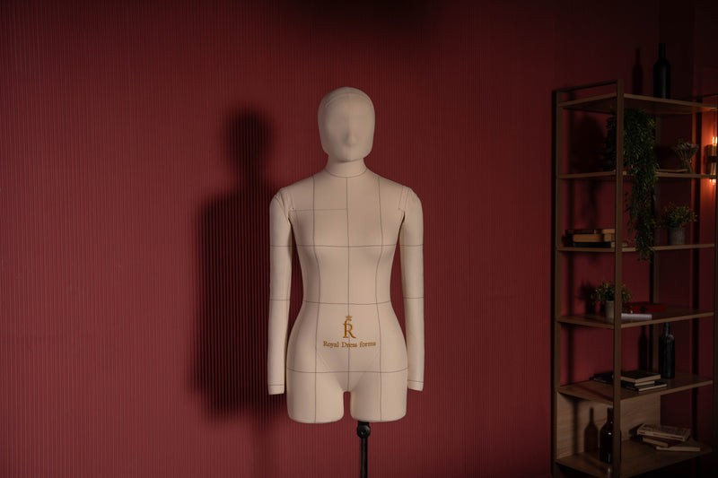 <p><strong>Monica </strong>— the royal choice for a perfect fit and inspiration.</p>