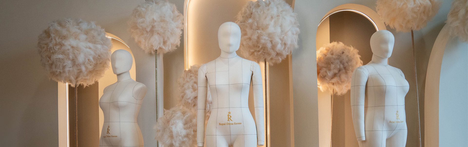 <p>Craft <strong>Perfection</strong><br/>with Every Stitch</p>